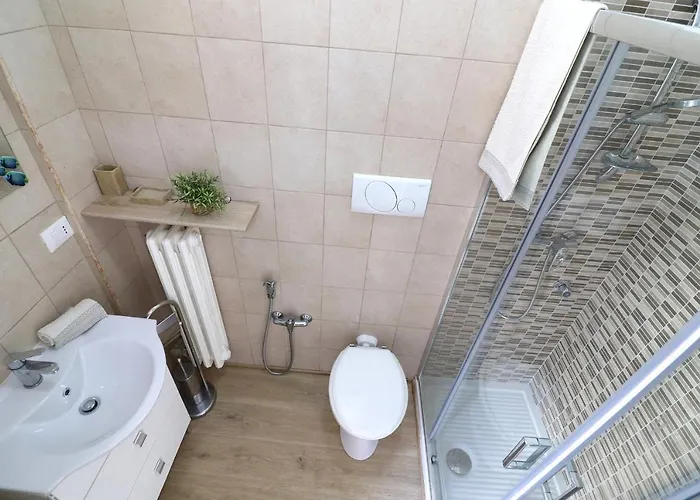 With Wi-fi, Air Conditioning And Balcony; Pets Allowed Prázdninový dům *