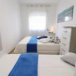 Feriehus With Wi-fi, Air Conditioning And Balcony; Pets Allowed