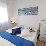 Feriehus With Wi-fi, Air Conditioning And Balcony; Pets Allowed *