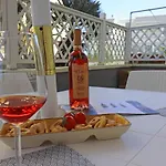 Holiday home With Wi-fi, Air Conditioning And Balcony; Pets Allowed