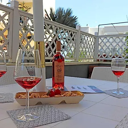With Wi-fi, Air Conditioning And Balcony; Pets Allowed Hébergement de vacances