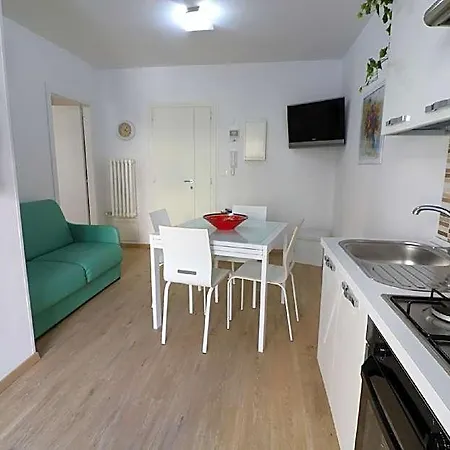 With Wi-fi, Air Conditioning And Balcony; Pets Allowed * Otrante