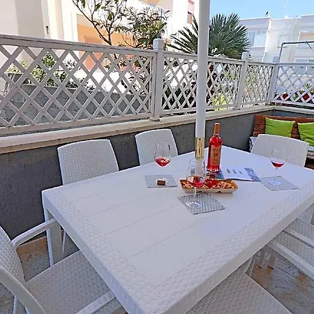 With Wi-fi, Air Conditioning And Balcony; Pets Allowed Hébergement de vacances Otrante