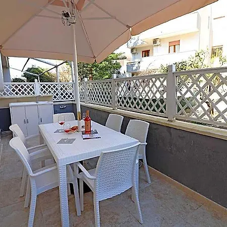 Hébergement de vacances With Wi-fi, Air Conditioning And Balcony; Pets Allowed Otrante