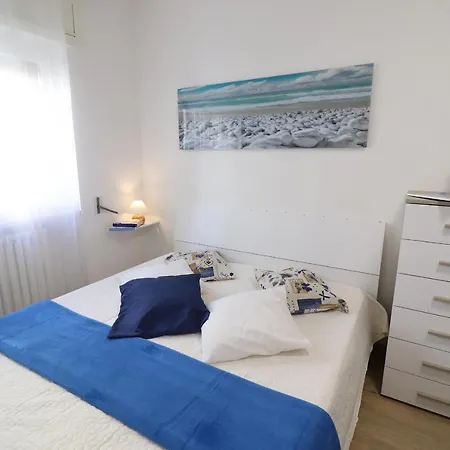 Nyaraló With Wi-fi, Air Conditioning And Balcony; Pets Allowed *