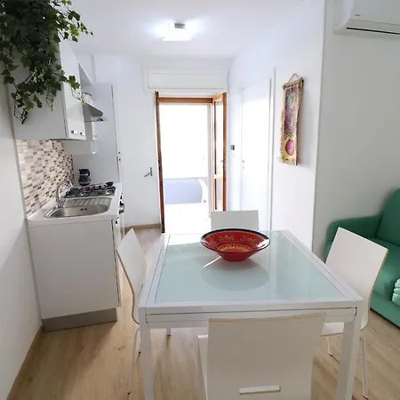Nyaraló With Wi-fi, Air Conditioning And Balcony; Pets Allowed *