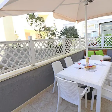 With Wi-fi, Air Conditioning And Balcony; Pets Allowed *