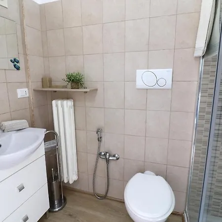 Holiday With Wi-fi, Air Conditioning And Balcony; Pets Allowed 別荘 *