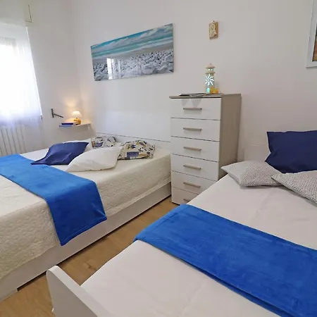 Holiday home With Wi-fi, Air Conditioning And Balcony; Pets Allowed Otranto