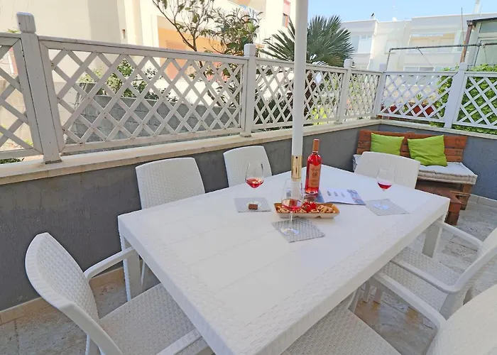 With Wi-fi, Air Conditioning And Balcony; Pets Allowed Otranto
